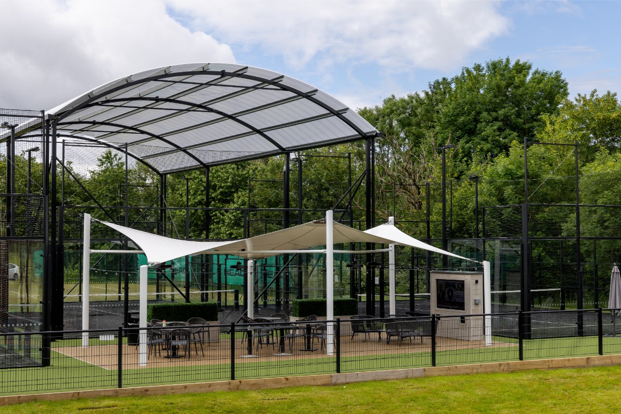 Padel court canopy installation
